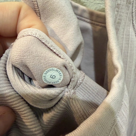 Lululemon Tank - Picture 3 of 3
